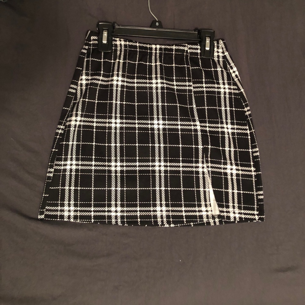 black and white plaid mini skirt